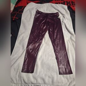Women's Burgundy Leggings